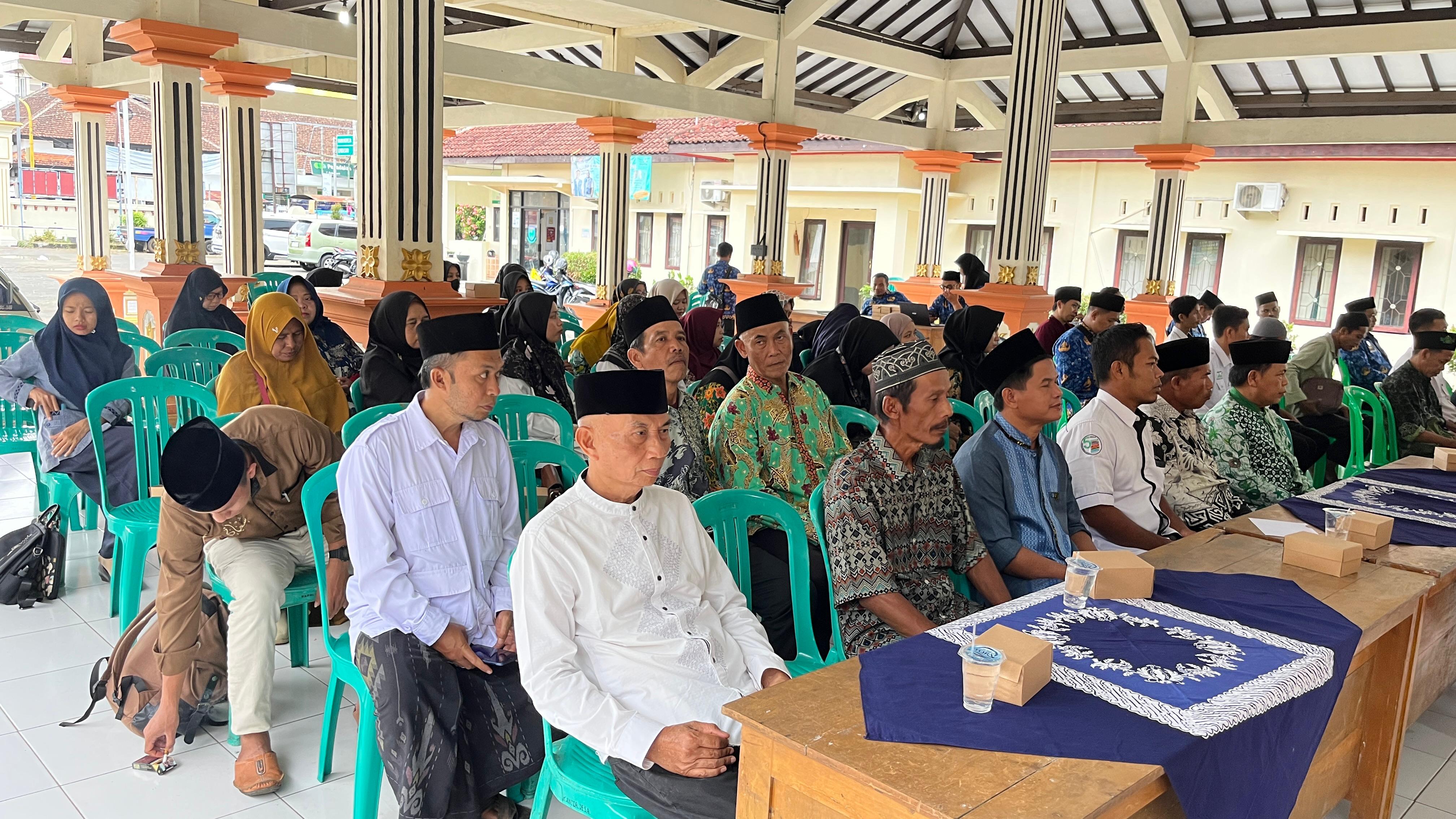 Peserta sosialisasi urab mendoan di Kecamatan Bobotsari