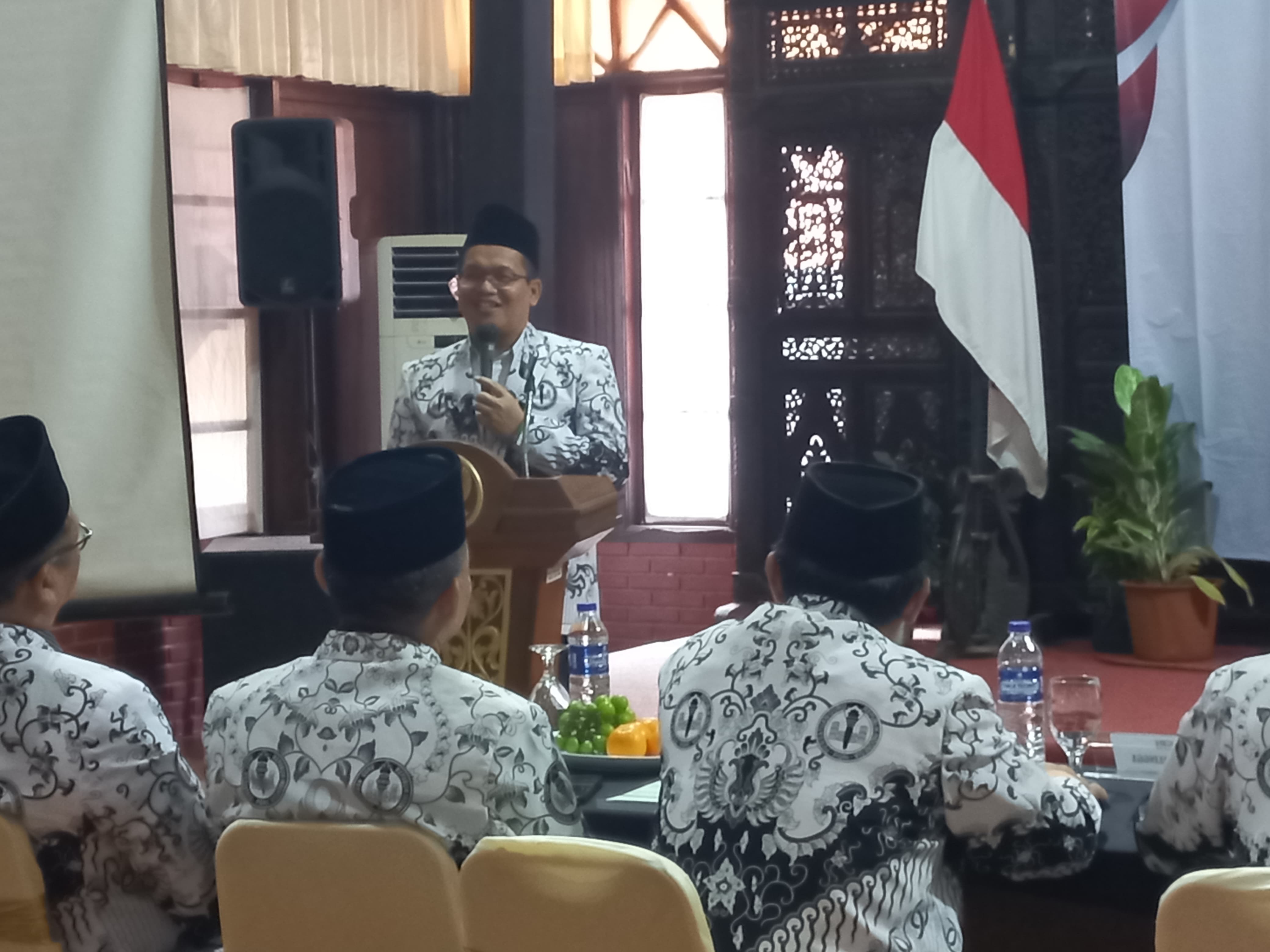 Buka Konferensi PGRI Cabang Khusus Kemenag Purbalingga, Kakankemenag Zahid Khasani Sampaikan Beberapa Pesan