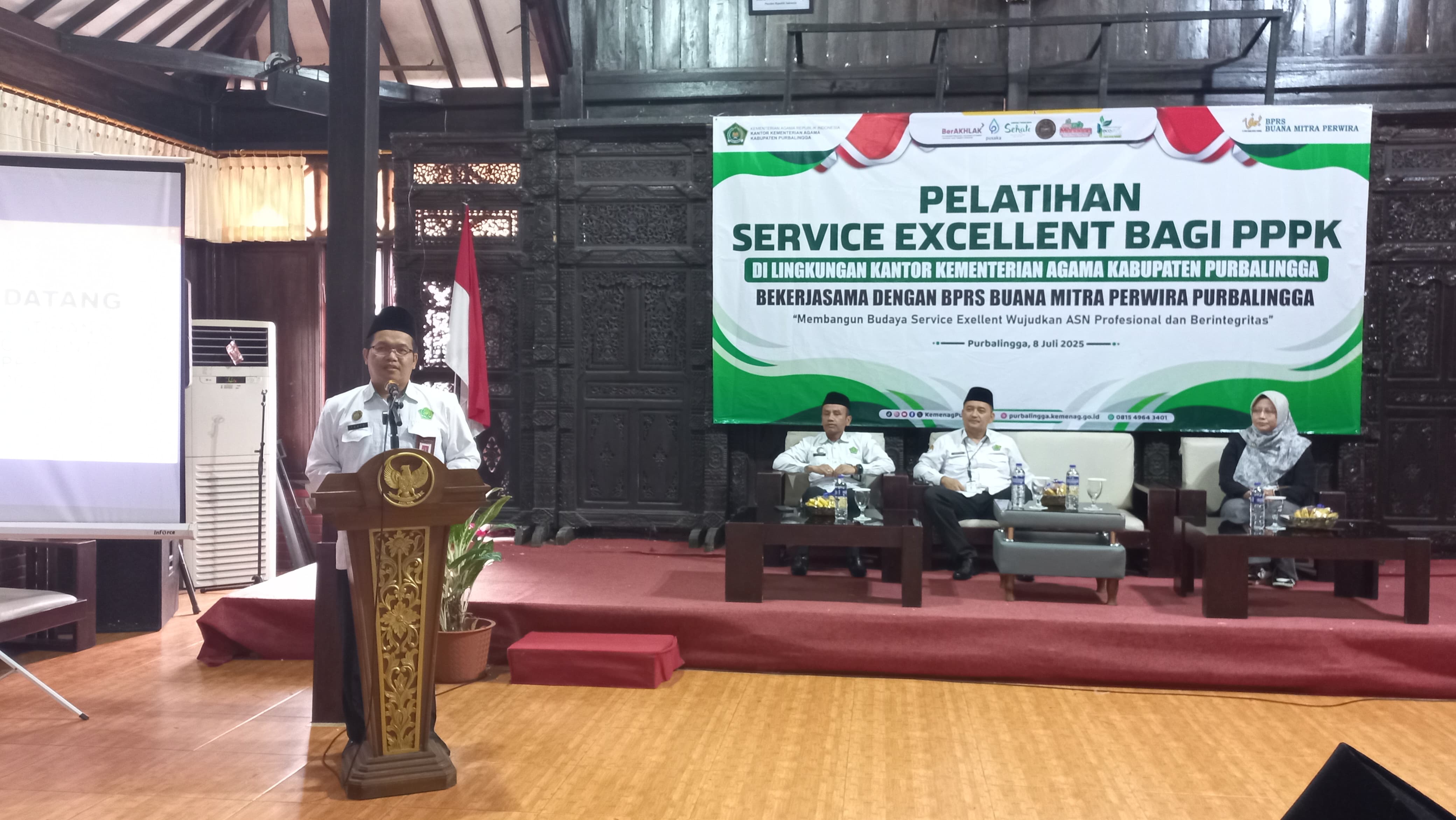 Pelatihan Service Excellent