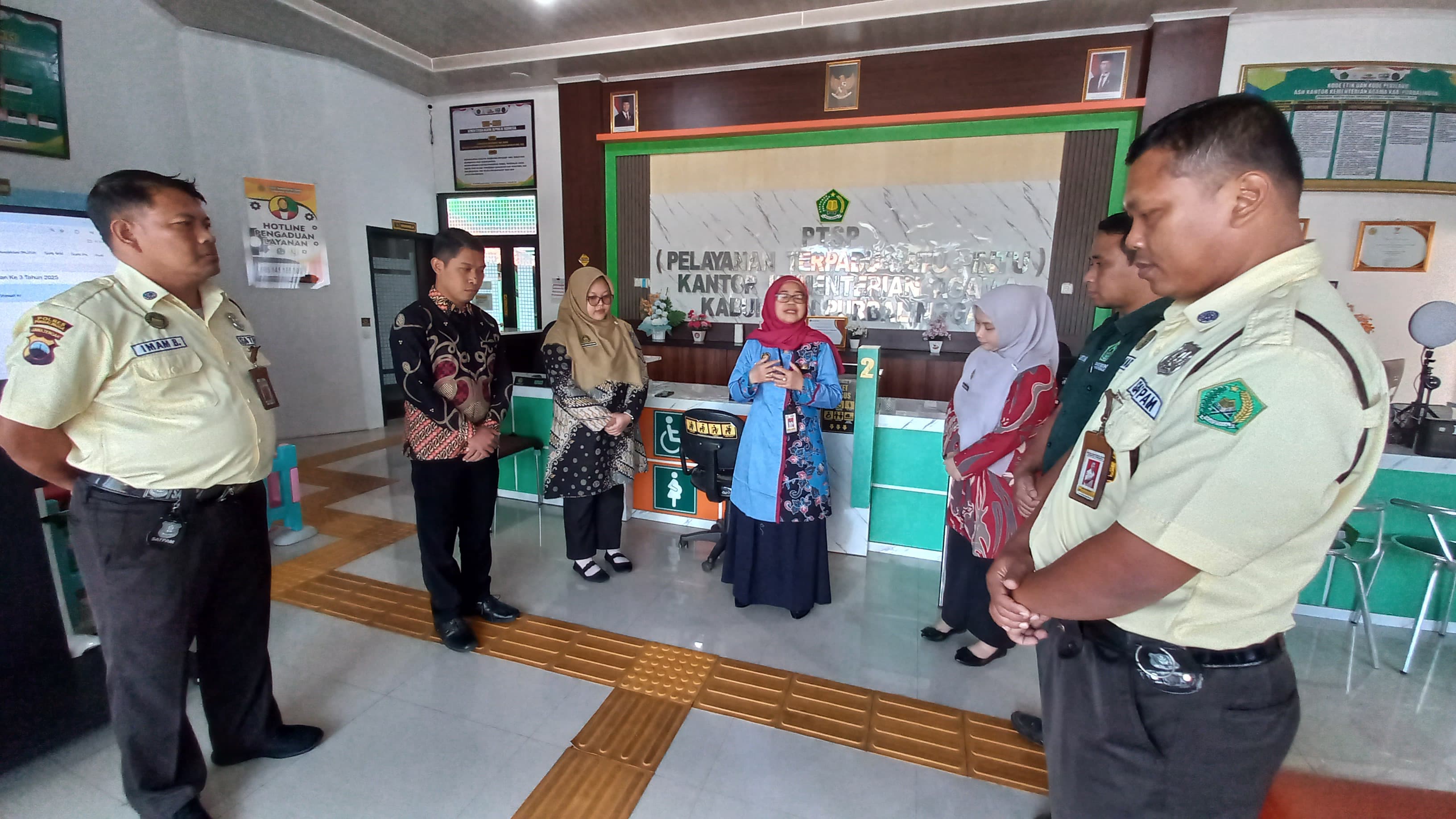 Pastikan Layanan Berjalan Baik, Kemenag Purbalingga Laksanakan Briefing Petugas Layanan Setiap Pagi dan Sore