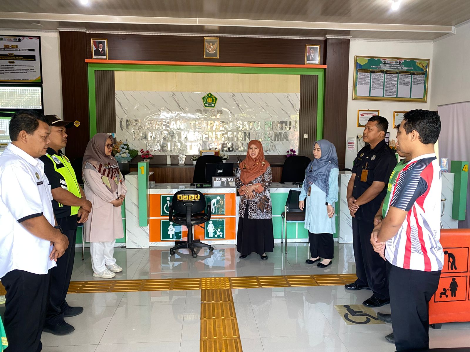 Briefing Petugas Layanan, Khamimah tekankan Kerja Tuntas