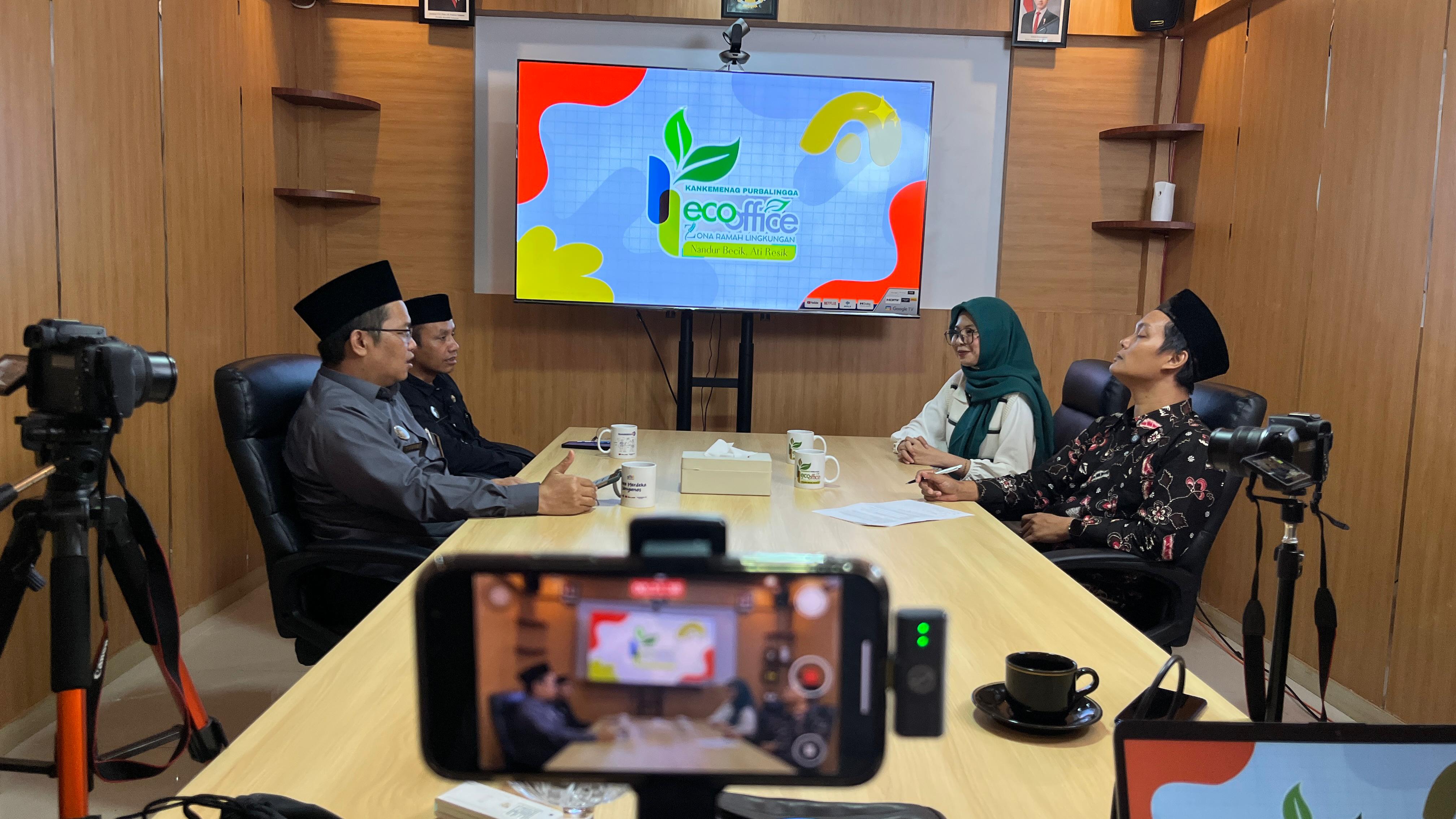 Podcast Sehati kemenag Purbalingga "Ngileng" Zona Integritas bareng Suara Merdeka