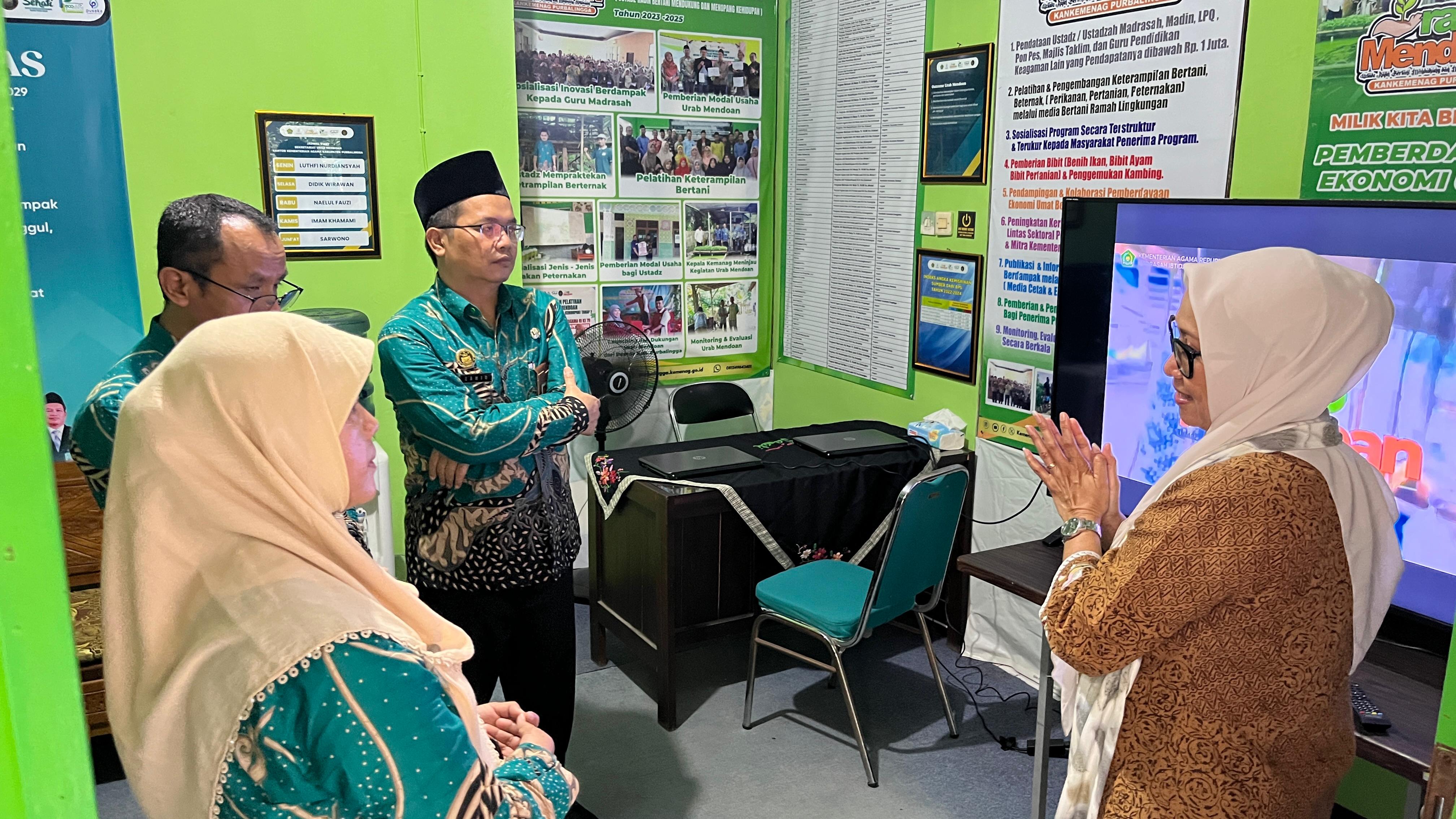 Tim Itjen Kemenag RI kunjungi Sekretariat Urab Mendoan Kemenag Purbalingga