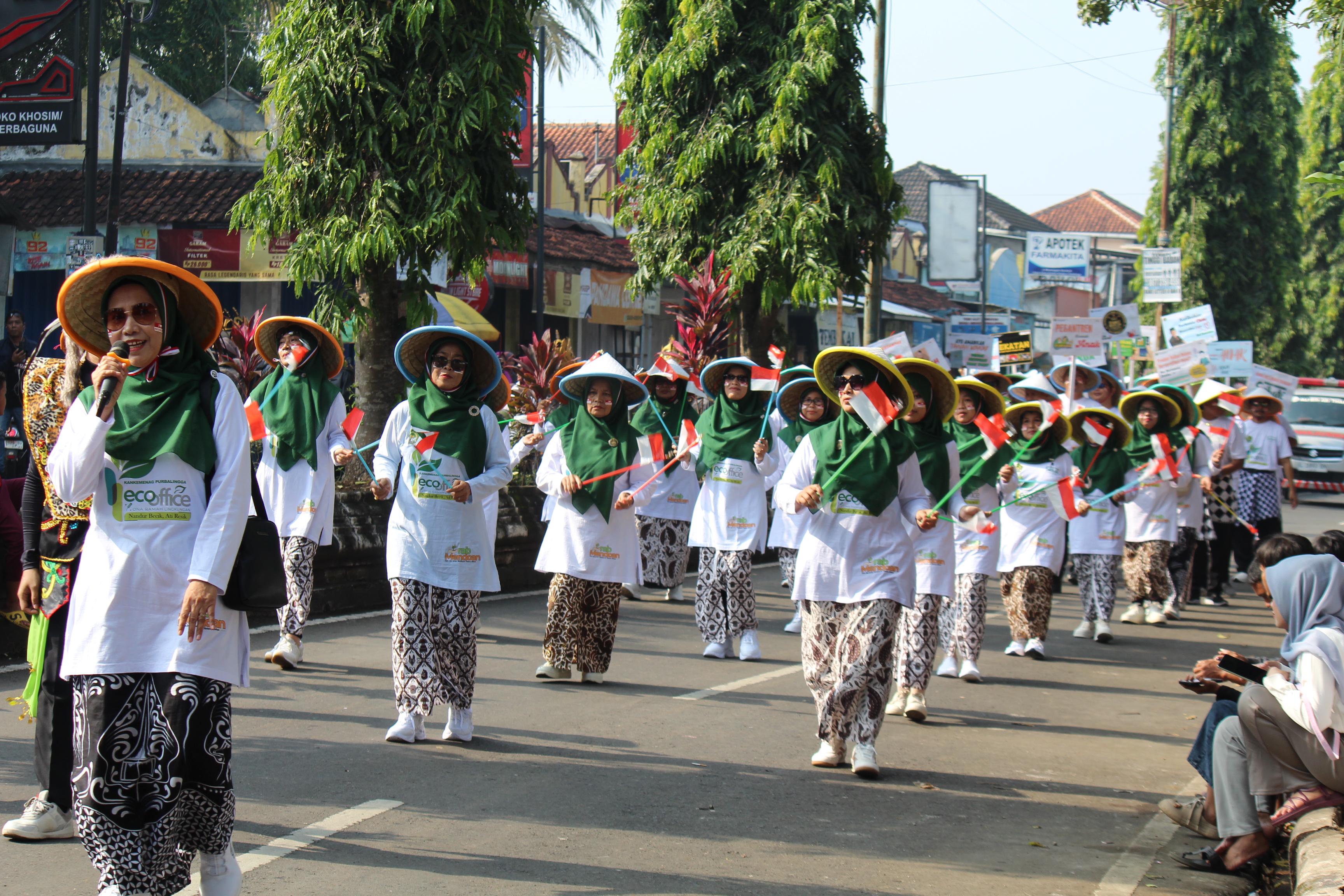 Kemenag Purbalingga Pawai Kebamgsaan