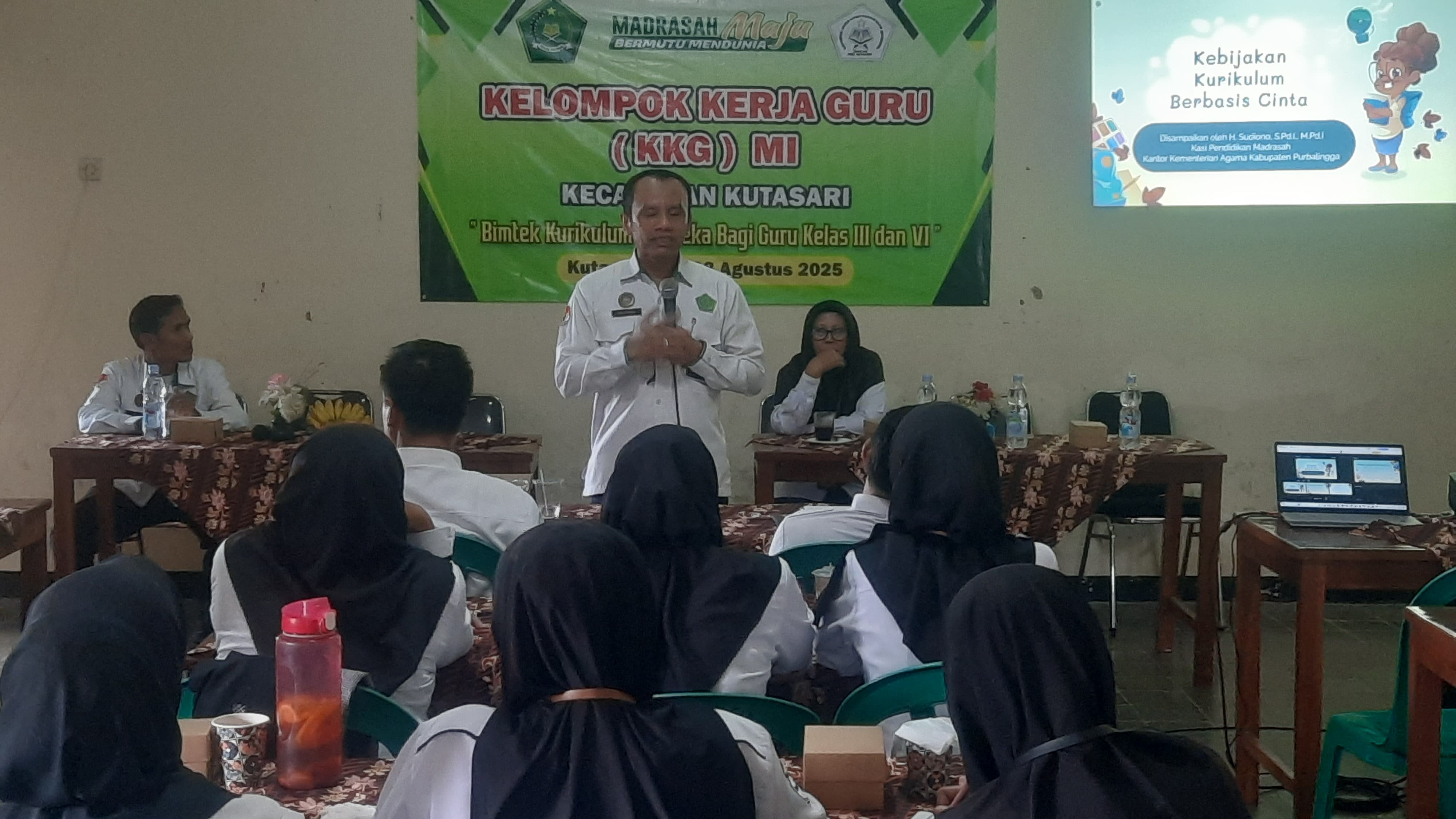 Implementasi Kurikulum Berbasis Cinta dan Gema Braling dalam Bintek Guru MI Kutasari