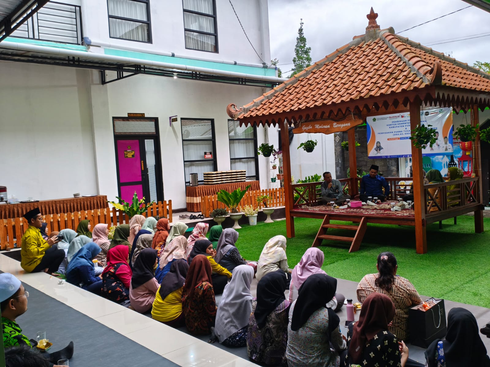 Perpisahan Bu Khamimah Kasi PD Pontren Kemenag Purbalingga