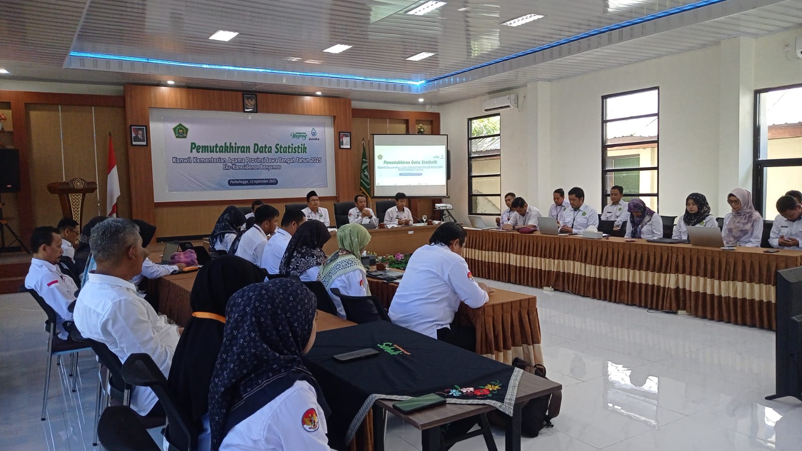 Pemutakhiran data statistik Kanwil Kemenag Jateng di Kemenag Purbalingga