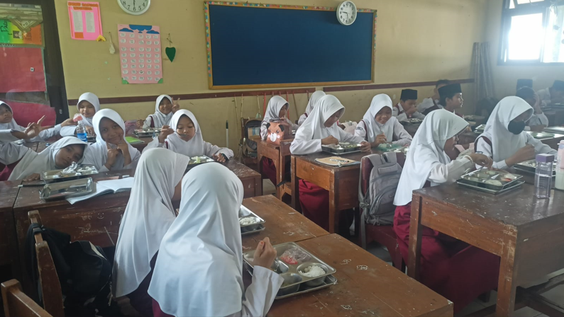 Program MBG Menjadi Sarana Pembiasaan Perilaku Hidup Positif