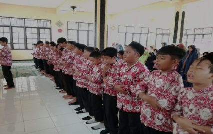 Pendidikan bukan selqdar nilai