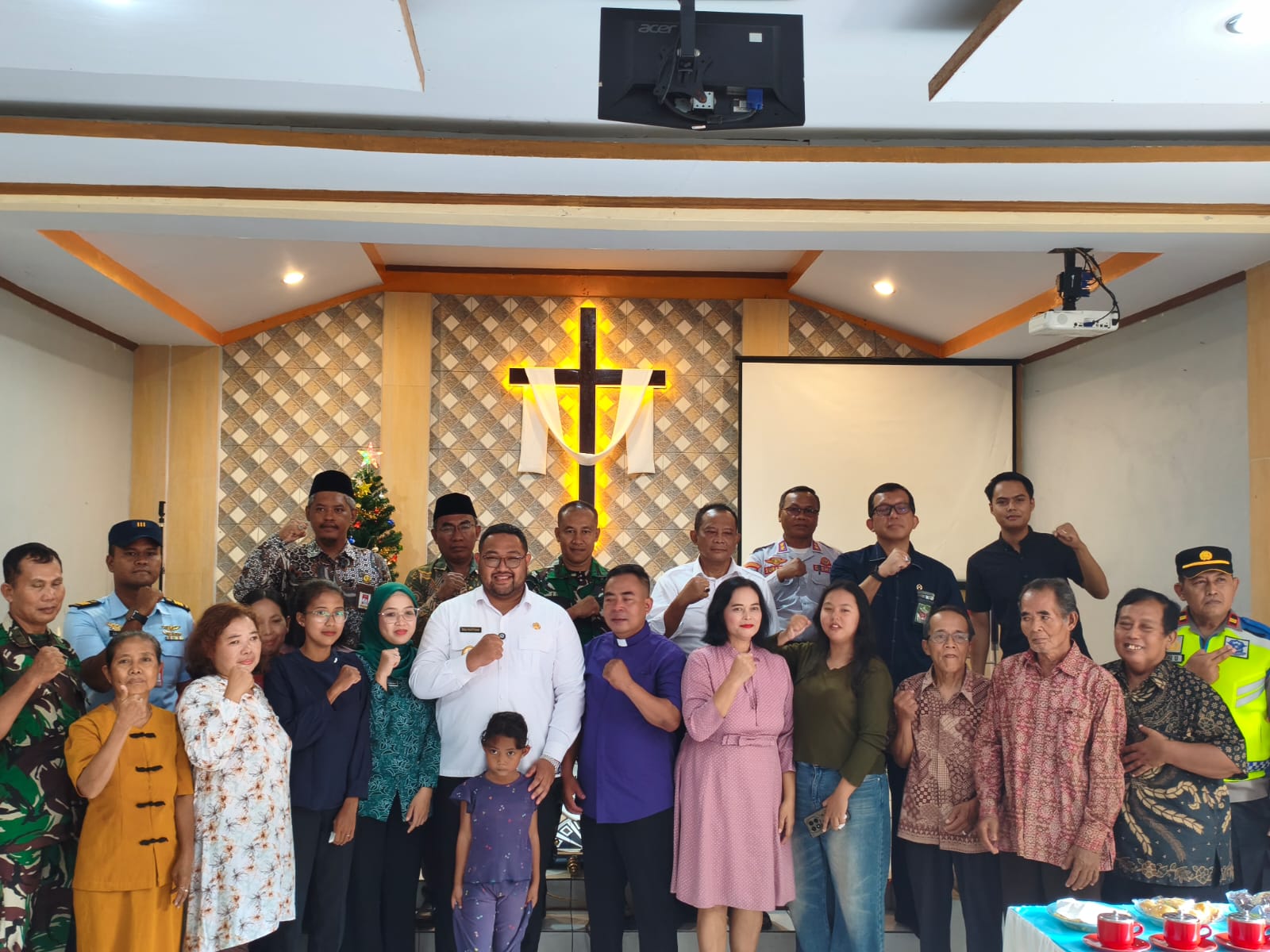 Safari gereja Natal 2025