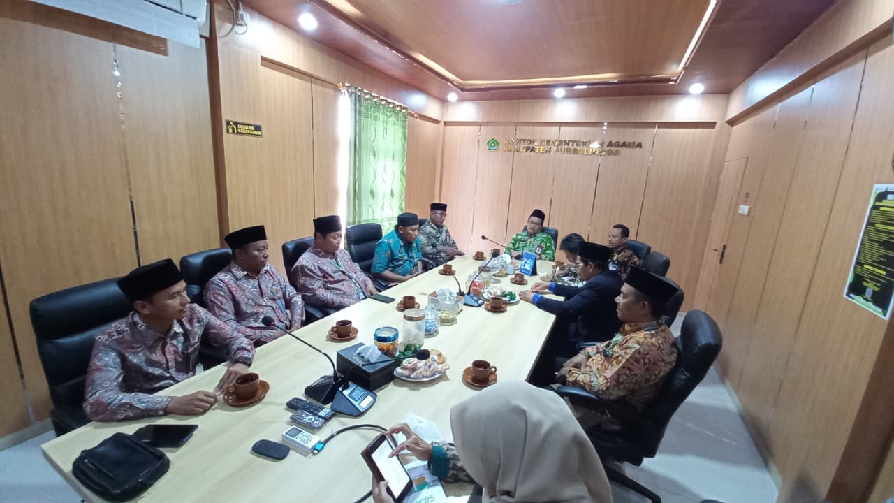 Rapat persiapan pembangunan SBSN KUA Bojongsari