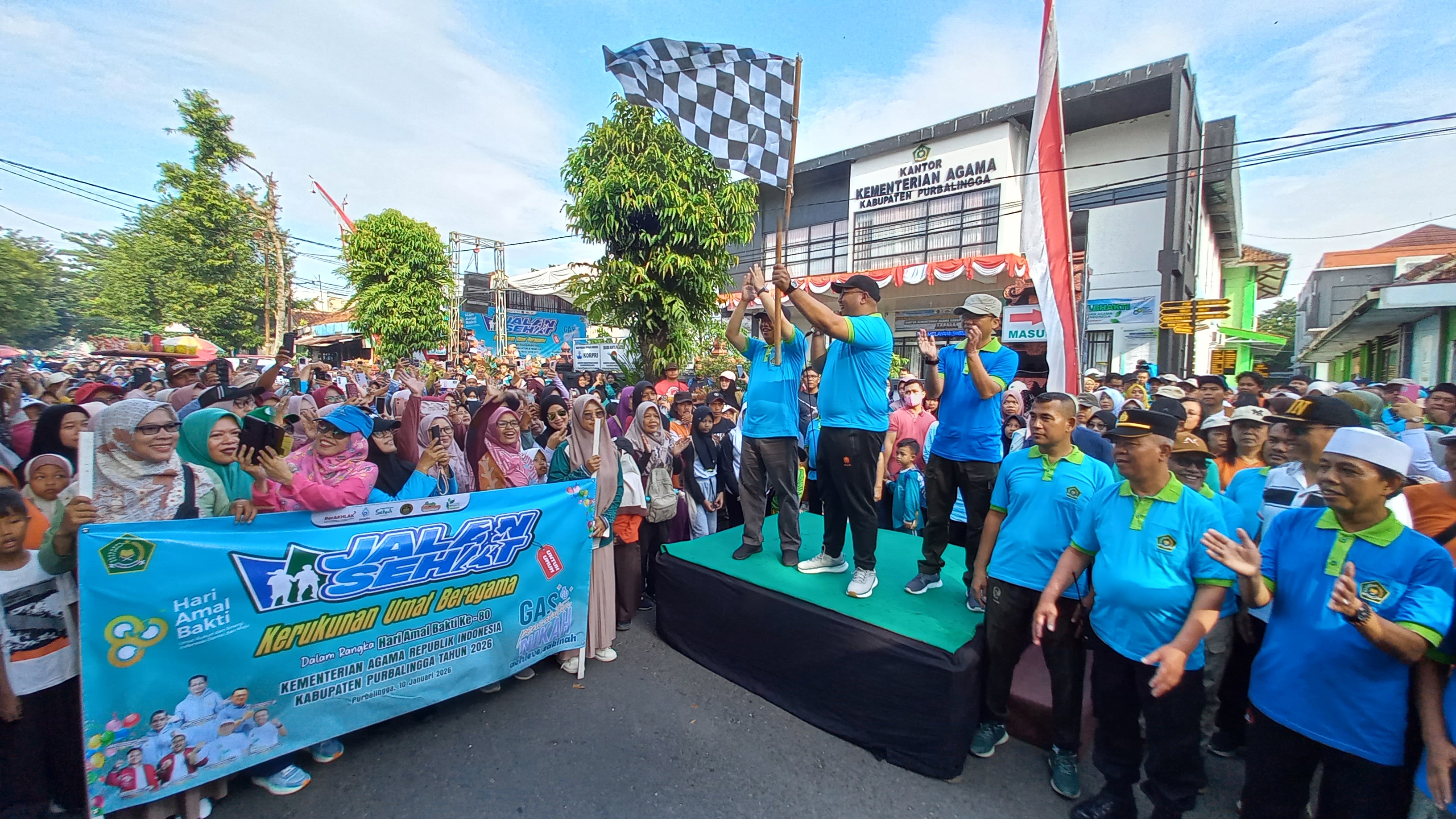 Jalan sehat kerukunan umat beragama HAB 80
