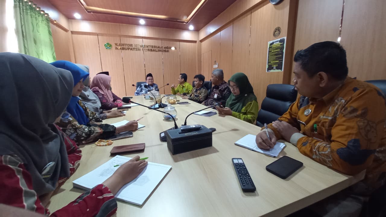 Tata kelola KUA rapat tindak lanjut monev pasca-penempatan ASN