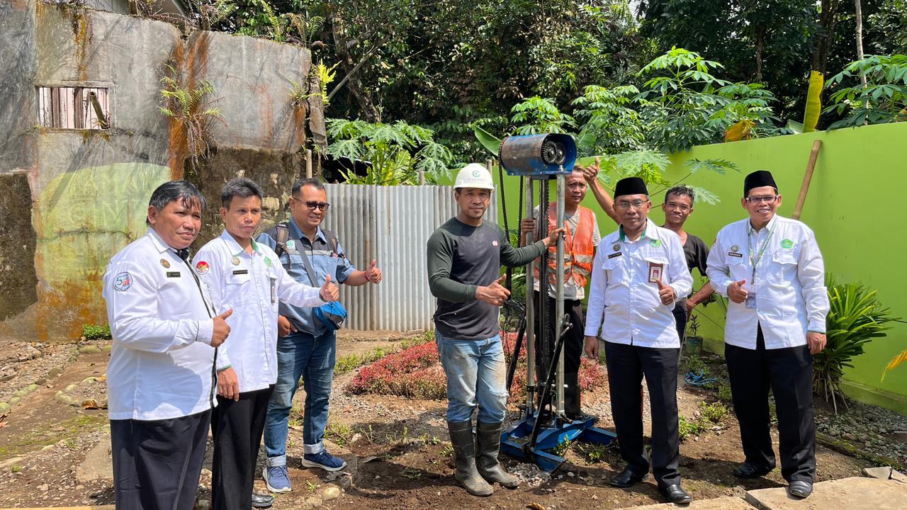 Kemenag Lakukan Uji Sondir Pembangunan SBSN KUA Bojongsari