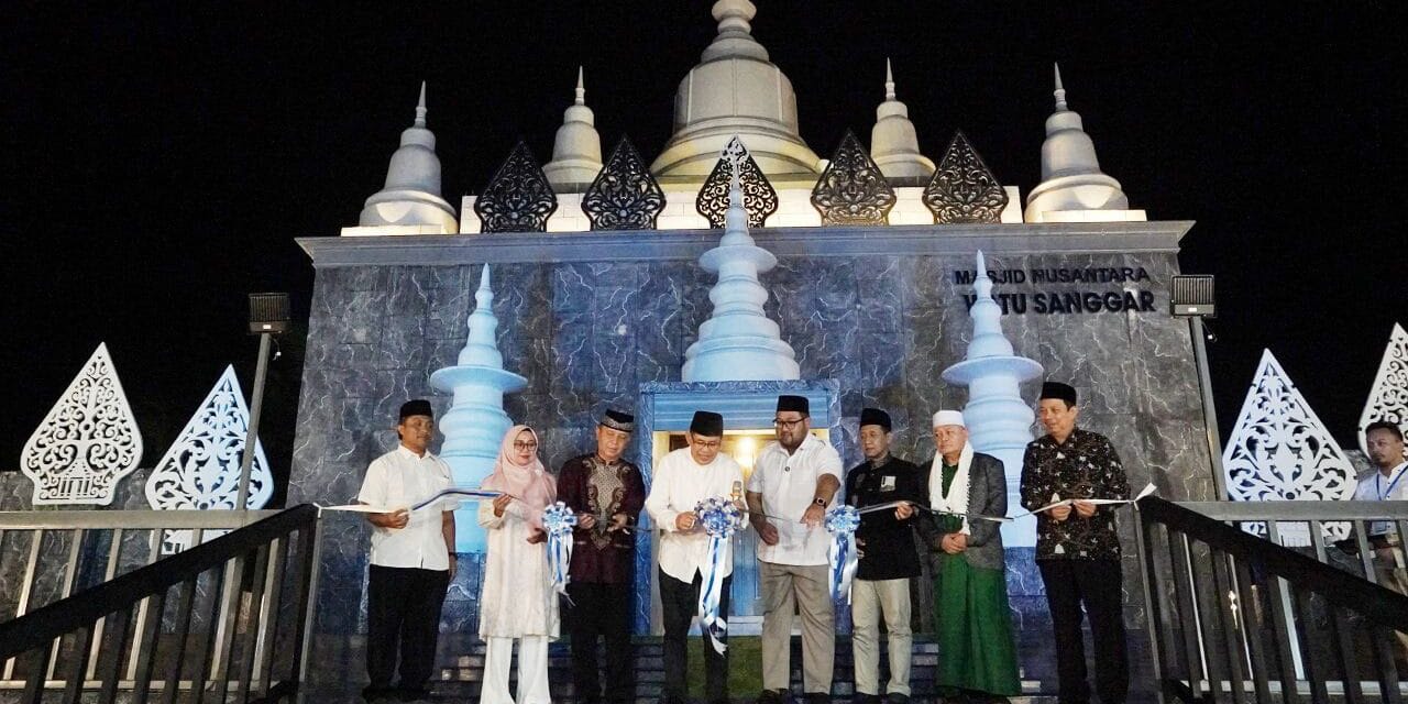 Peresmian Masjid Nusantara Watu Sanggar, Mrebet
