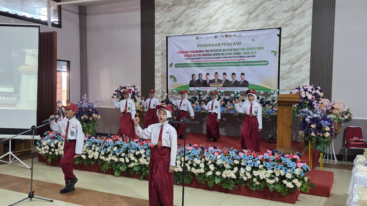 Pembinaan pegawai di Bukateja