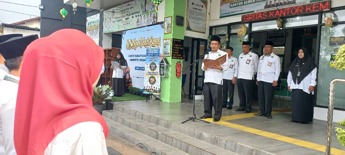 Pembacaan SK Agen Perubahan oleh Kakan Kemenag Purbalingga Zahid Khasani