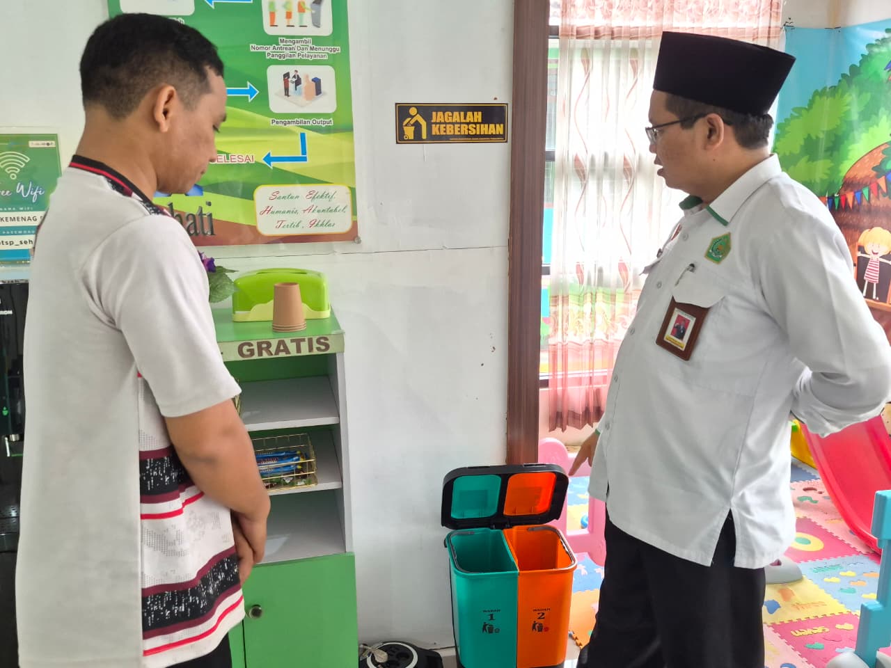 Kakan Kemenag PPurbalingga monitoring dan evaluasi sarana prasarana PTSP