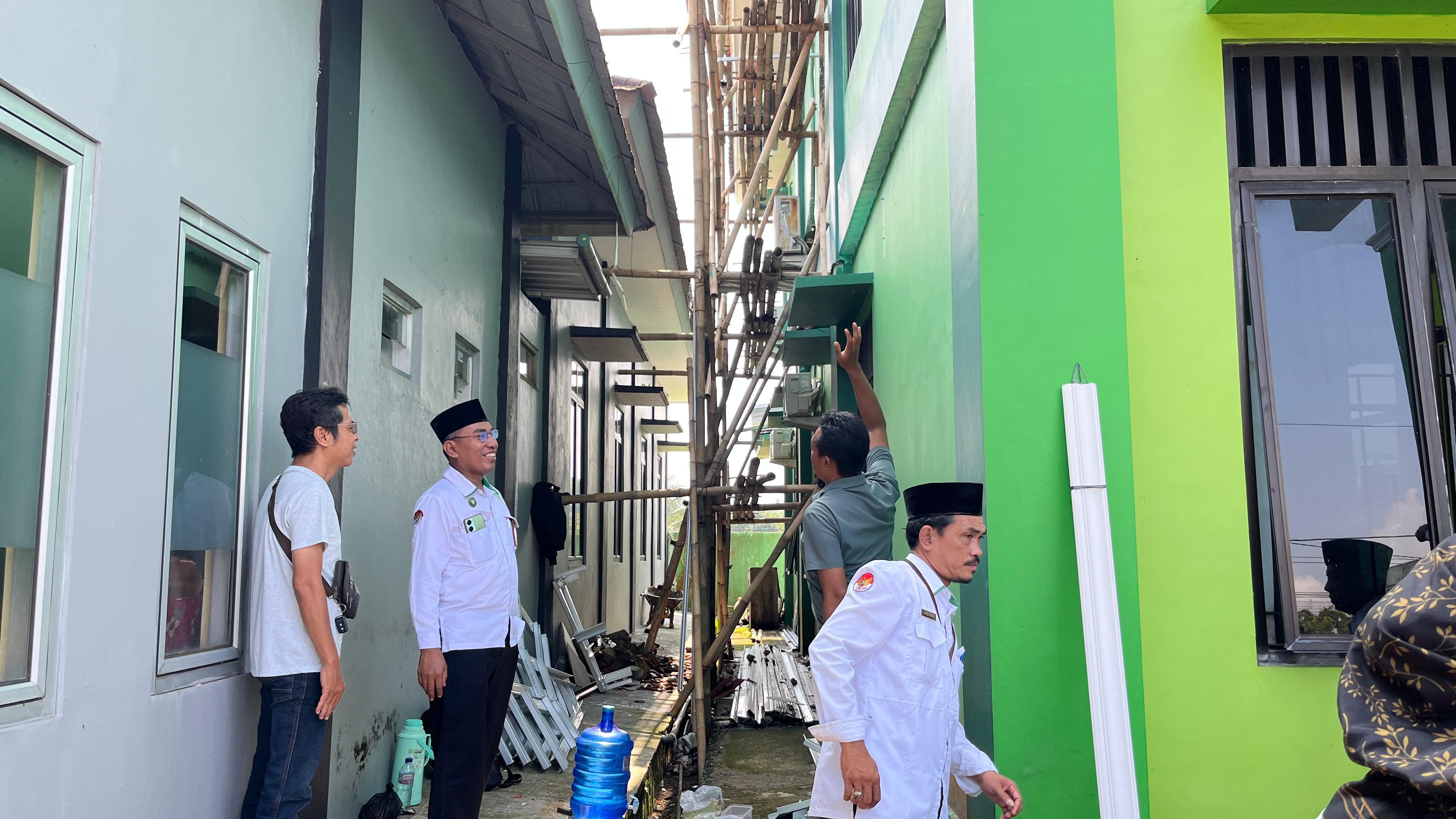 Monev pemeliharaan gedun KUA Mrebet