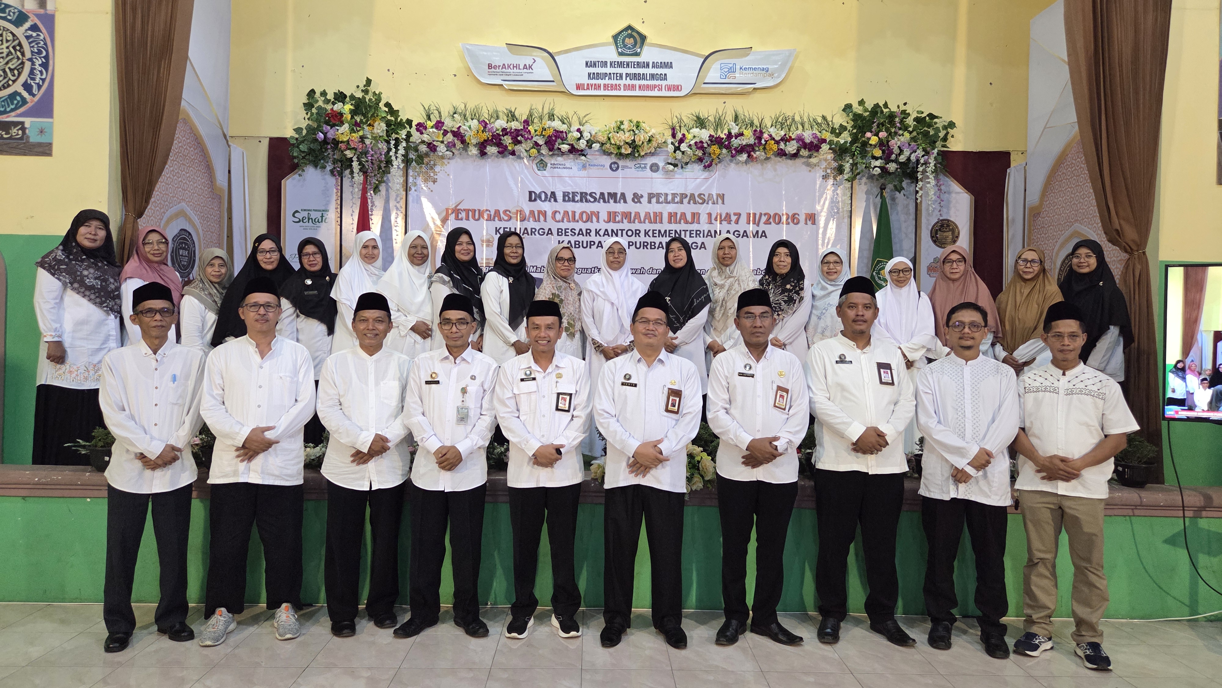 Doa bersam dan pelepasan petugas dan calon jemaah haji Kankemenag Purbalingga