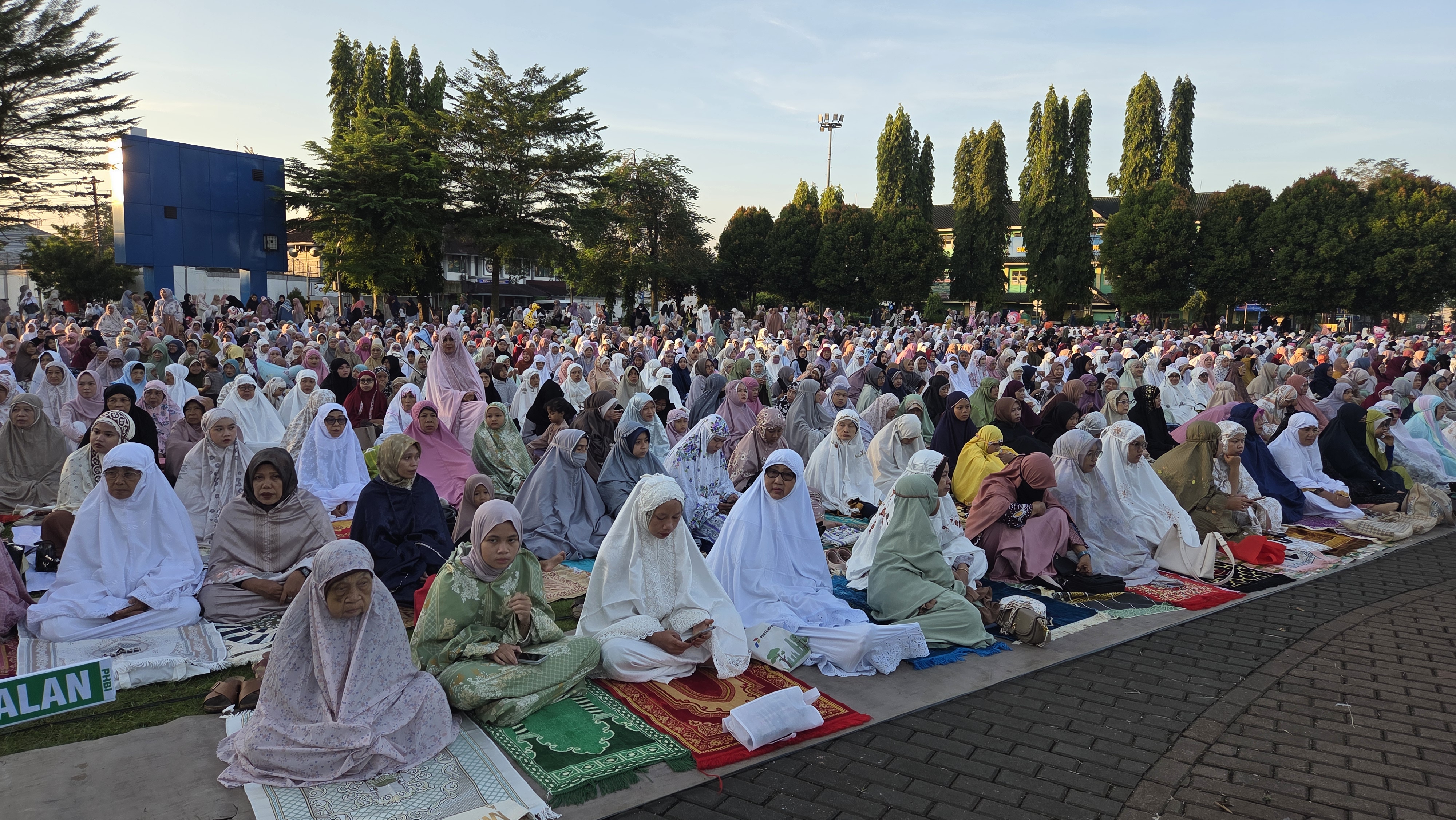 Ribuan jemaah ikuti salat iduladha 1447 H di Alun-alun Purbalingga
