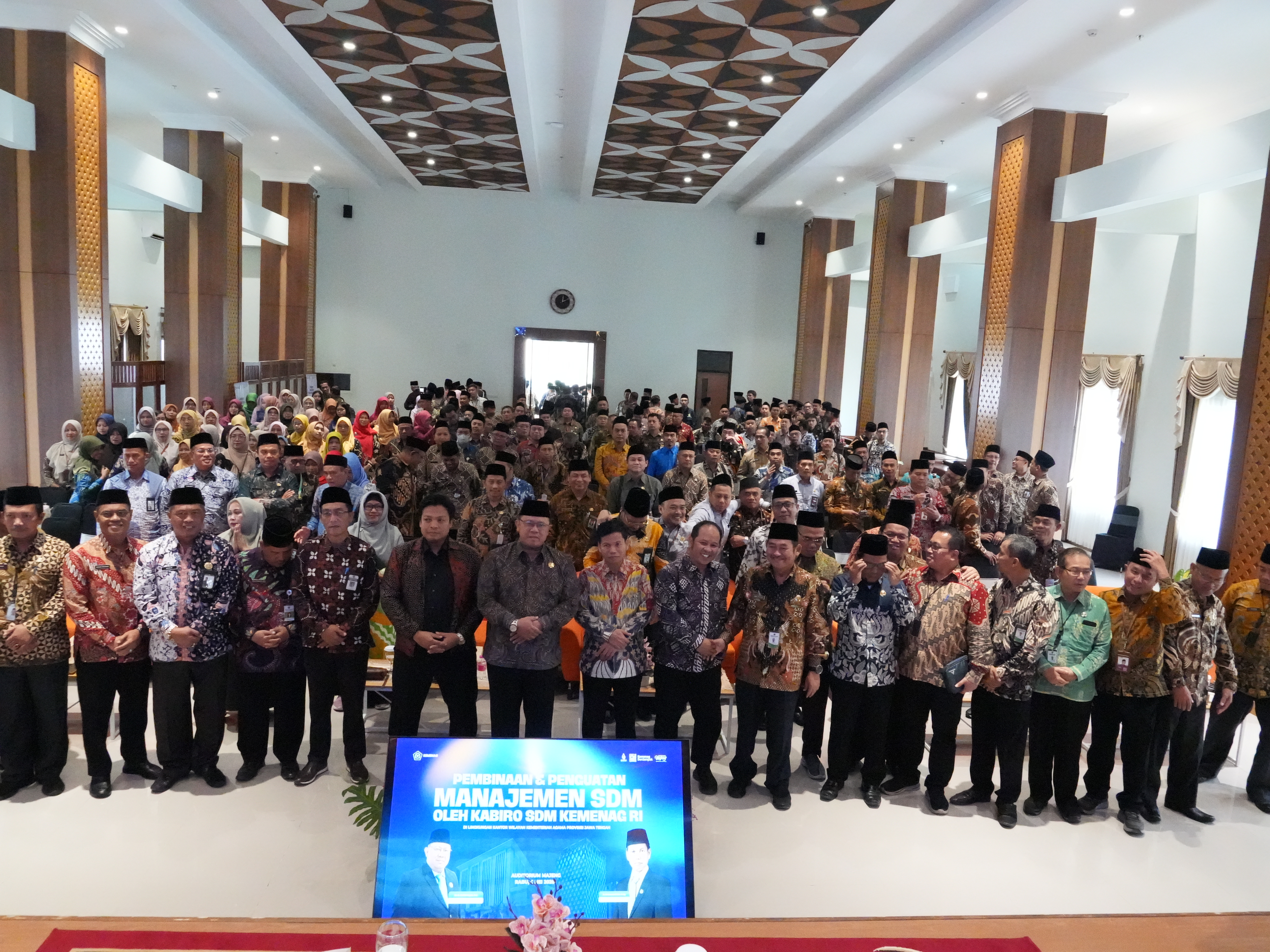 Penguatan sistem manajemen SDM