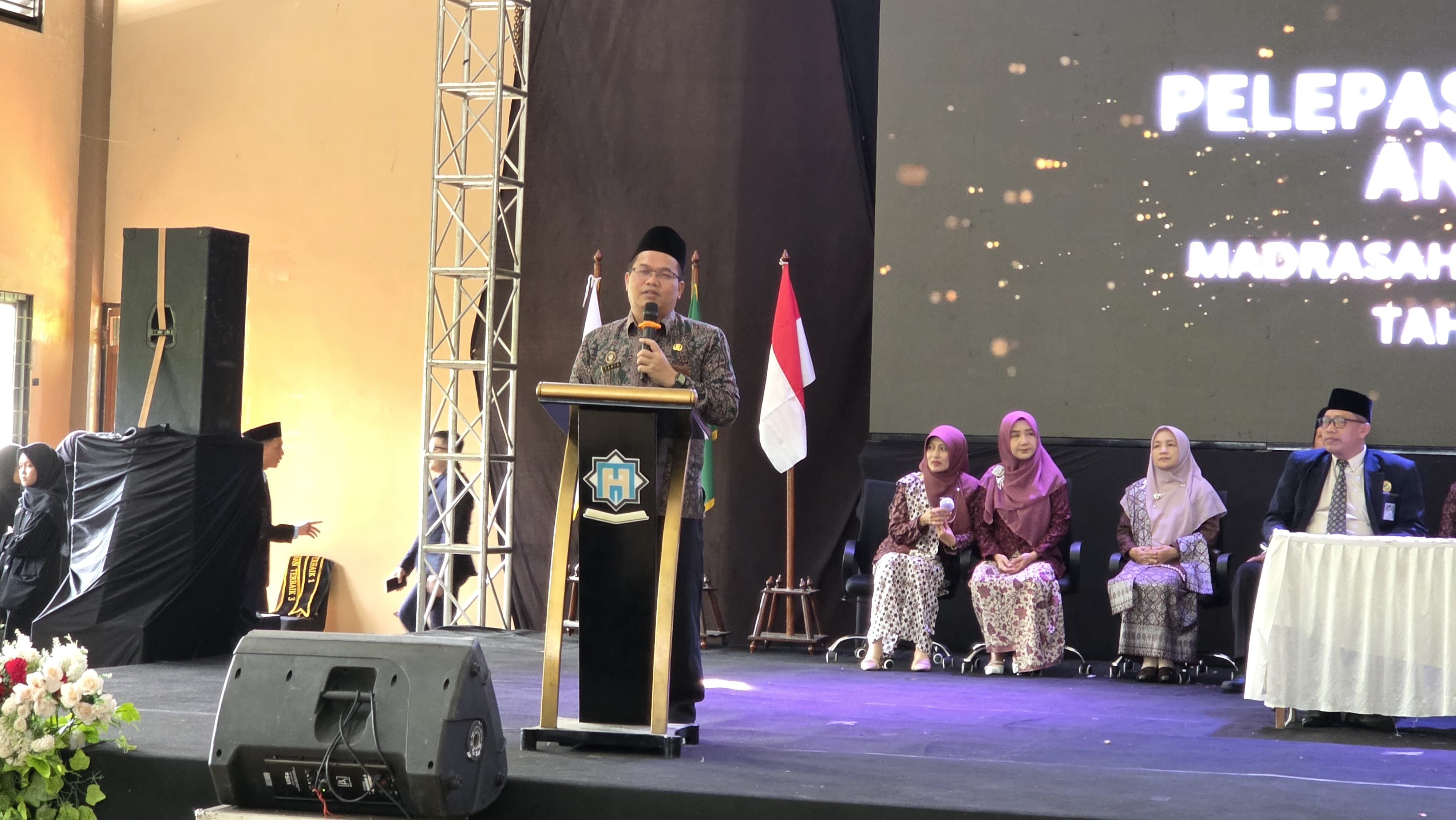 Kakan Kemenag Purbalingga apresiasi prestasi MAN Purbalingga dalam pelepasan murid kelas XII