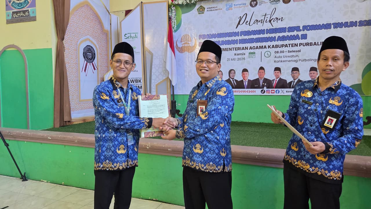 Penyerahan SK PNS Kemenag Purbalingga
