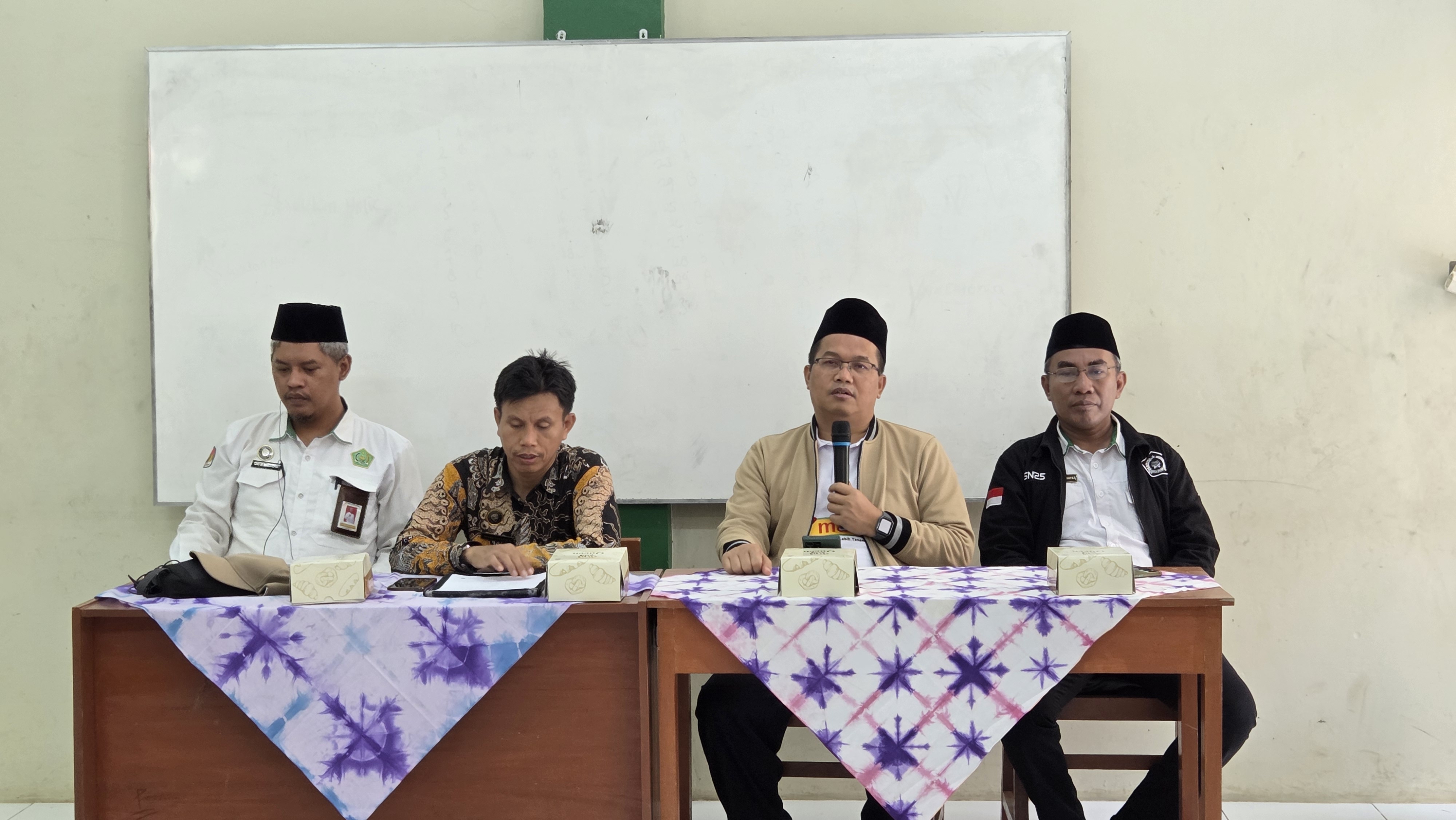 Sambutan Kakan Kemenag Zahid Khasani dalam Rakor MC-0 Pembangunan Gedung SBSN KUA Bojongsari