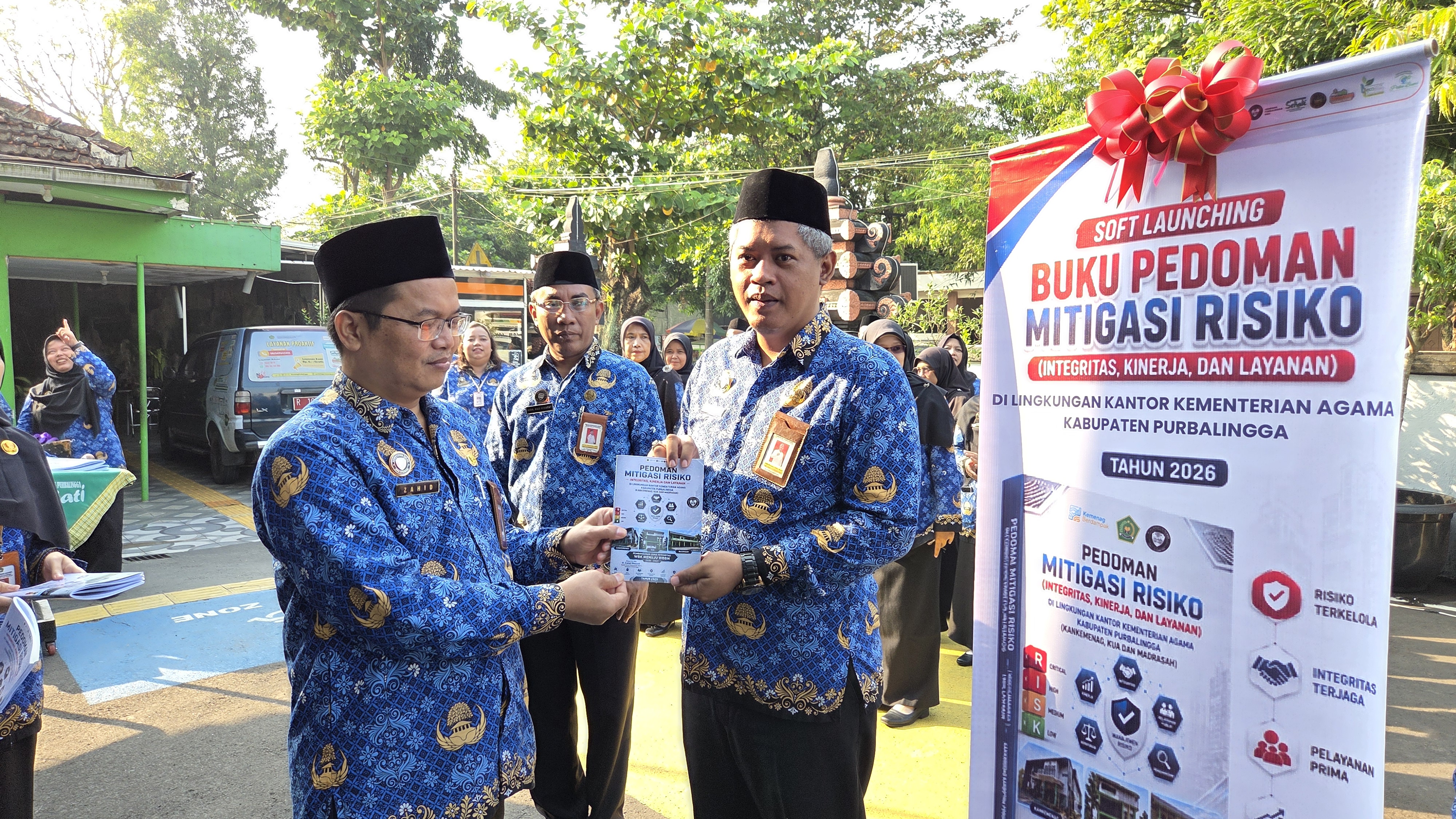 Kantor Kementerian Agama Kabupaten Purbalingga melaksanakan soft launching Buku Pedoman Mitigasi Risiko (Integritas, Kinerja, dan Layanan) Kankemenag, KUA, dan Madrasah Negeri se-Kabupaten Purbalingga