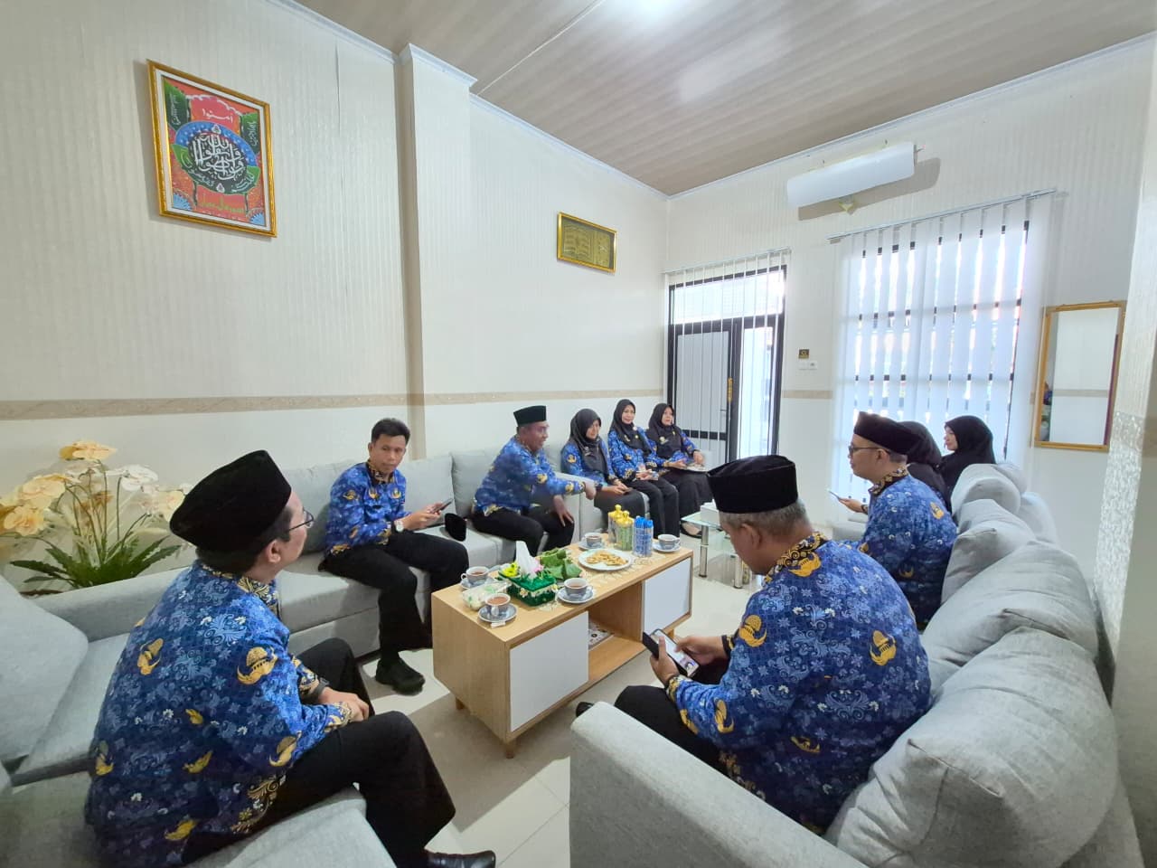 Rapat koordinasi awal bulan sarana refleksi bersama untuk memperkuat budaya kerja, soliditas organisasi, serta meningkatkan kualitas layanan kepada masyarakat.