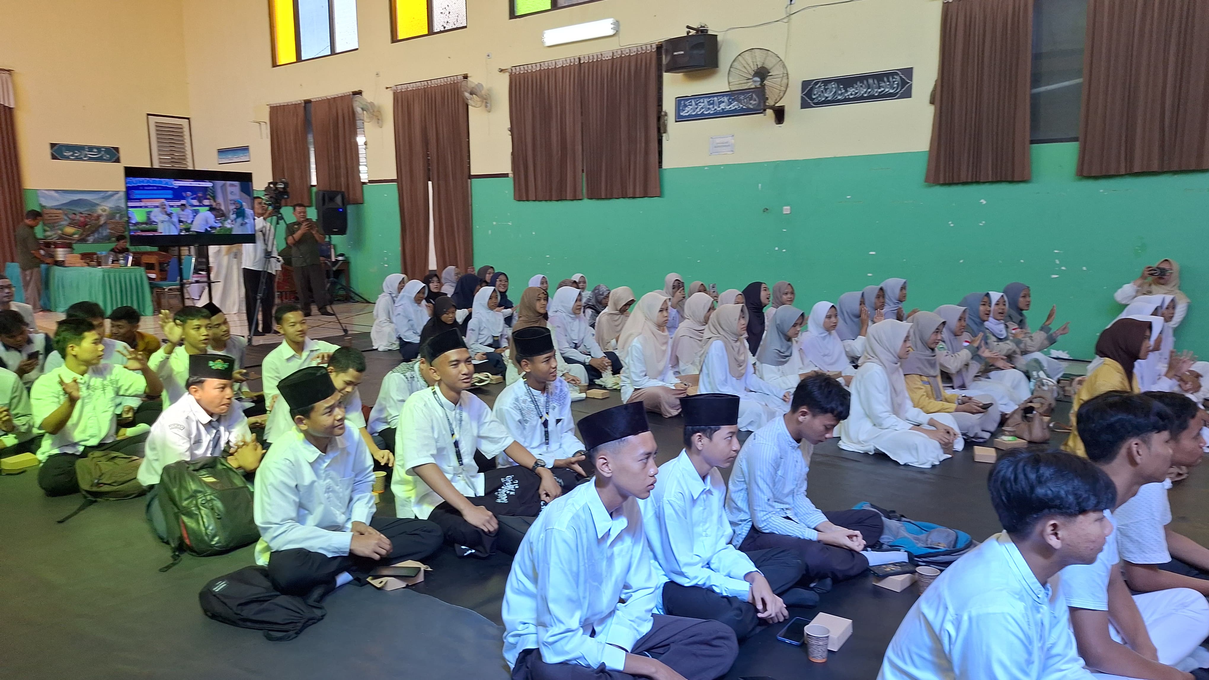 Talkshow inspiratif menjadi salah satu agenda utama dalam kegiatan Peaceful Muharam 1448 H: Muharam Bersama Gen-Z yang digelar Kantor Kementerian Agama Kabupaten Purbalingga di Aula Uswatun Khasanah, Kamis (9/7/2026).