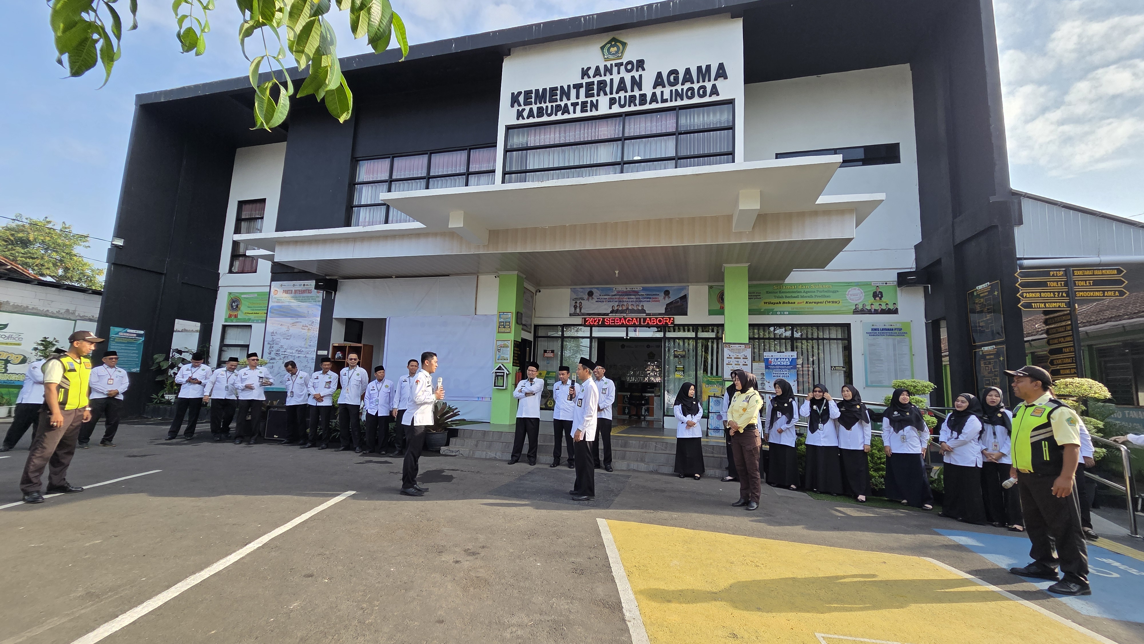 Satukan Persepsi dan Tingkatkan Integritas, Kankemenag Purbalingga Tekankan Kepatuhan Terhadap SOP dalam Briefing ZI Menuju WBBM 2027