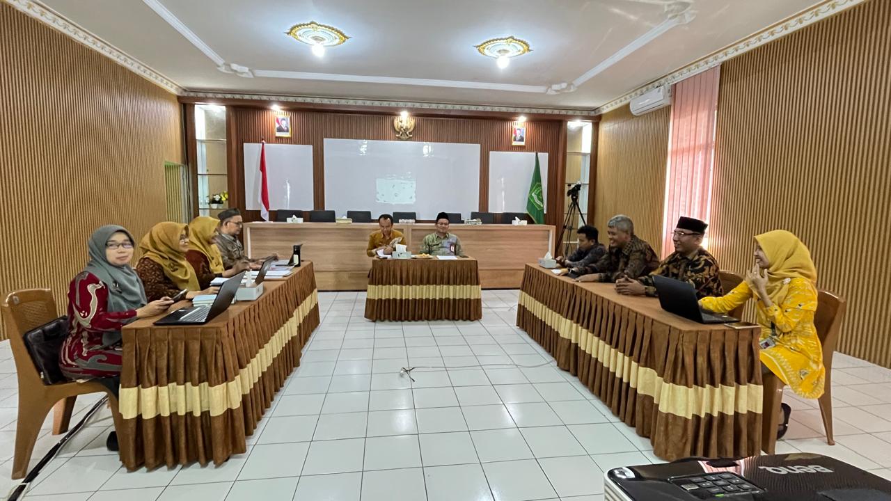 Kankemenag Purbalingga Reviu dan Evaluasi Maping Grand Design serta Pola Strategi Baru Implementasi Inovasi Berdampak dan Berkelanjutan Urab Mendoan dan Paku Bumi