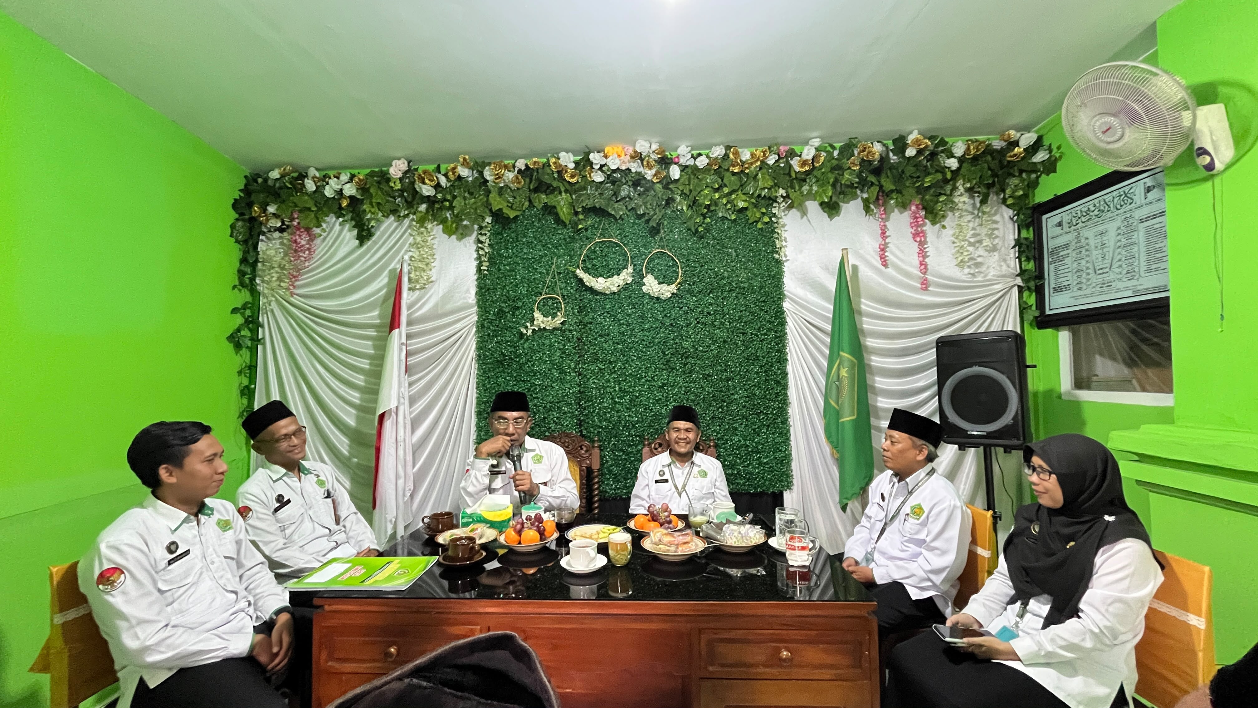 monitoring dan evaluasi (monev) implementasi program Eco Office serta administrasi Nikah dan Rujuk (NR) di KUA
