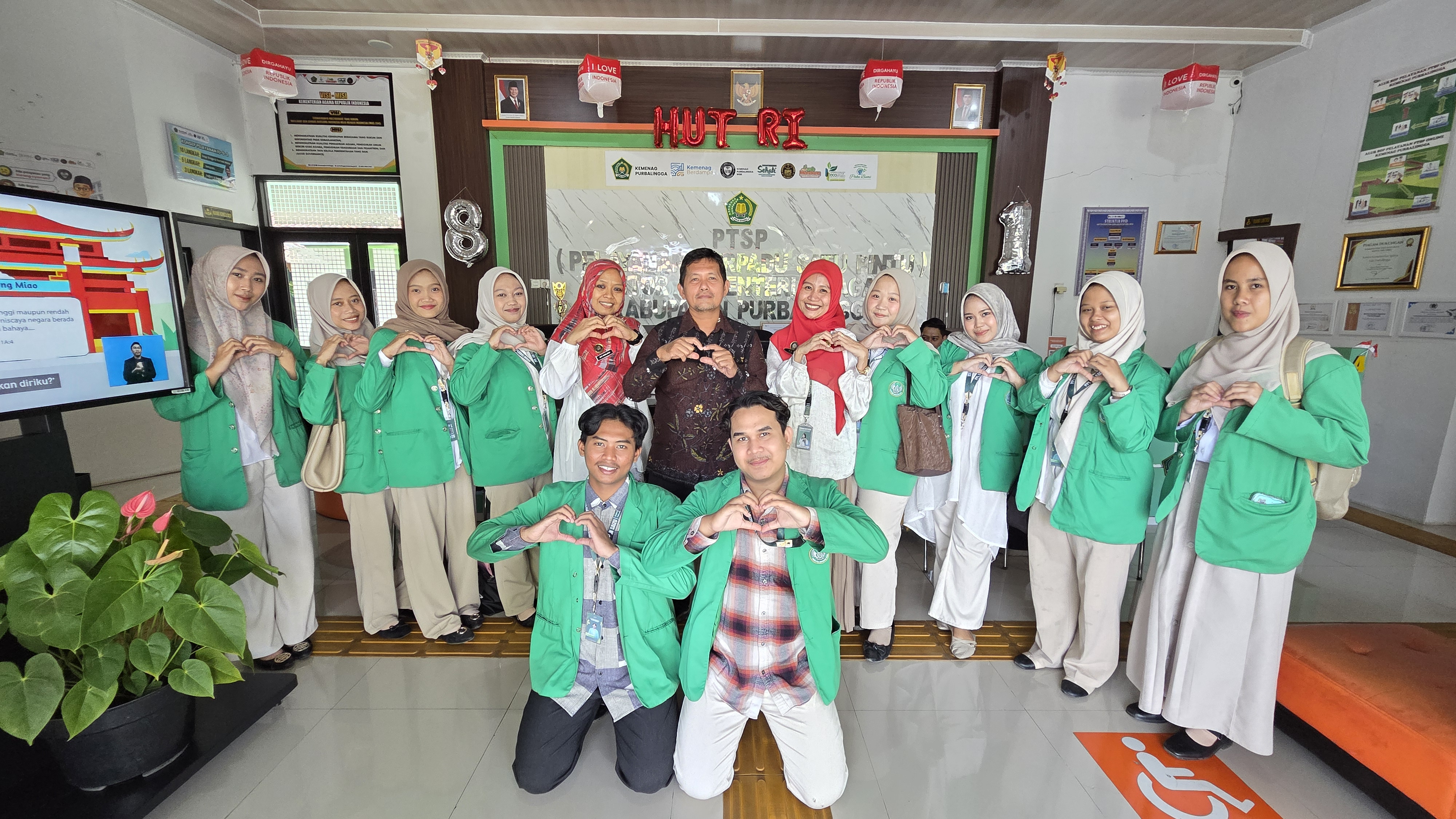 Sebanyak 10 mahasiswa Praktik Pengalaman Lapangan (PPL) dari UIN Prof. K.H. Saifuddin Zuhri (Saizu) Purwokerto resmi berpamitan dari Kantor Kementerian Agama Kabupaten Purbalingga, Jumat (7/8/2026), setelah menjalani PPL selama satu bulan.