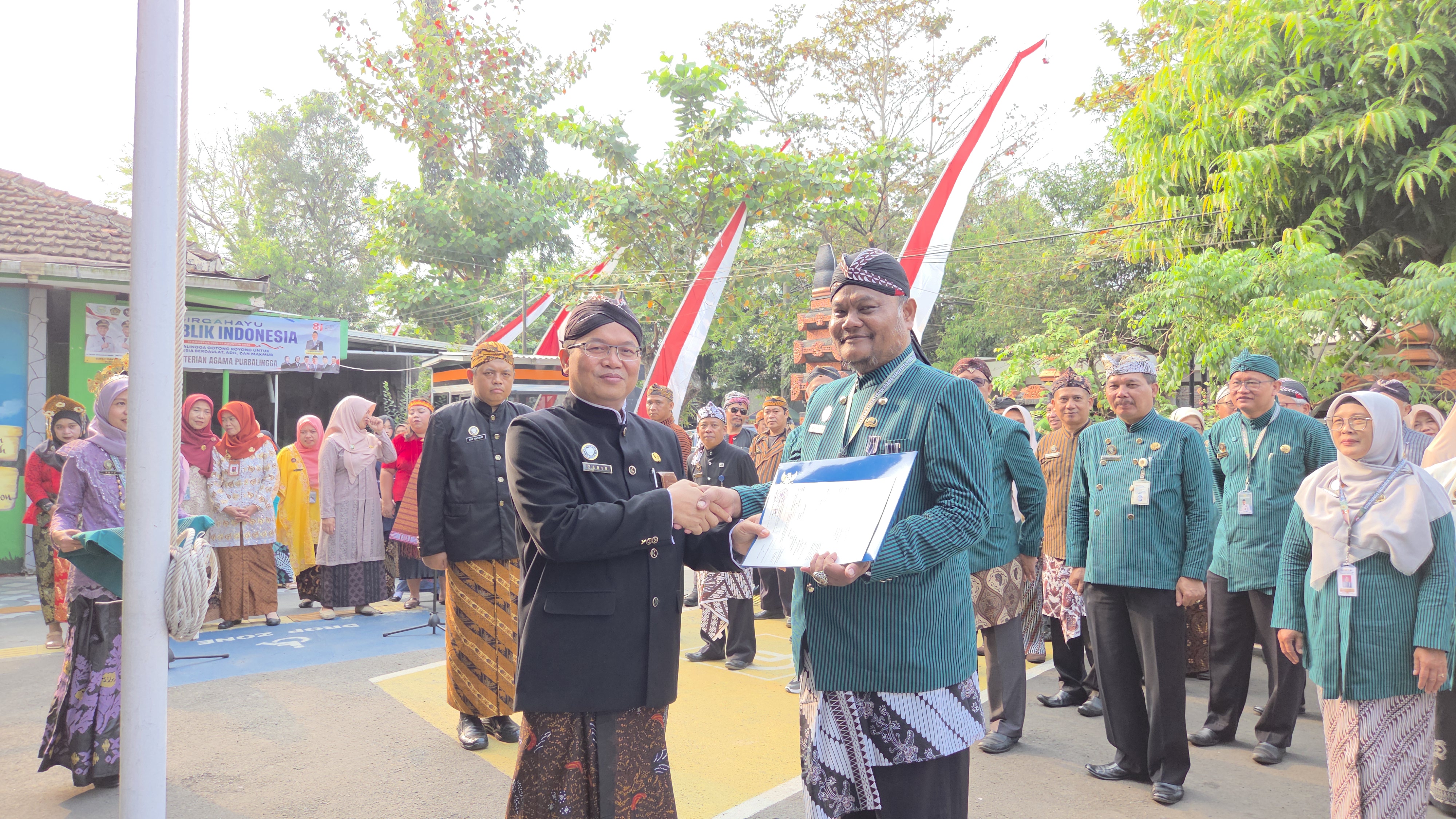 penganugerahan Tanda Kehormatan Satyalancana Karya Satya XXX Tahun