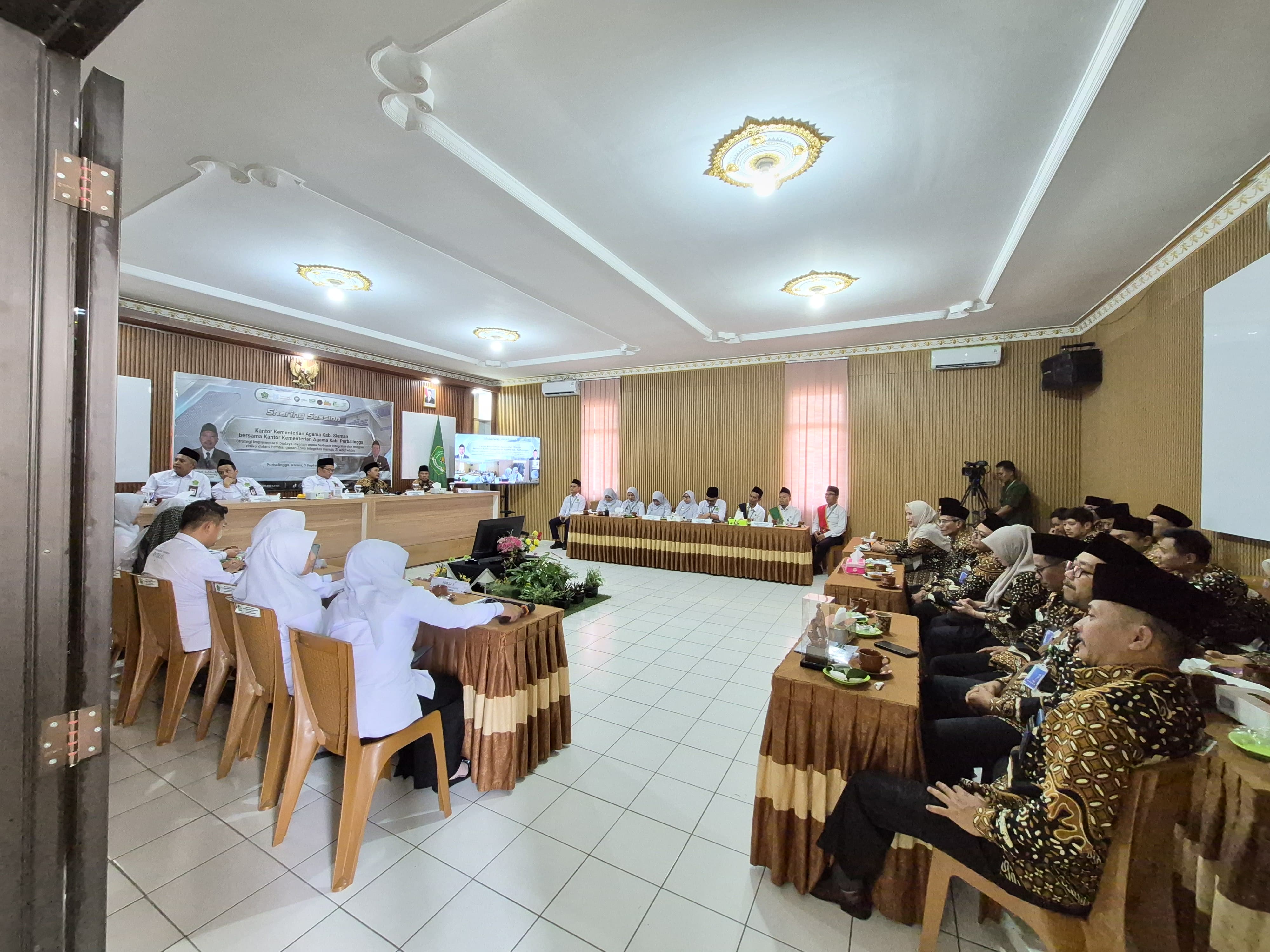 kunjungan studi tiru dan sharing session Tim Pembangunan Zona Integritas (PZI) dan Pendidikan Islam (Pendis) Kantor Kementerian Agama Kabupaten Sleman, Kamis (3/9/2026).