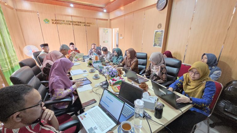 Kankemenag Kabupaten Purbalingga melalui Rapat Evaluasi Pembangunan Zona Integritas (PZI) menuju Wilayah Birokrasi Bersih dan Melayani (WBBM) 2026–2027