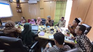 Kantor Kementerian Agama Kabupaten Purbalingga terus mengambil peran dalam upaya penurunan angka kemiskinan melalui inovasi Umat Rajin Bertani Mendukung dan Menopang Kehidupan (URAB Mendoan) V.2 (dua).