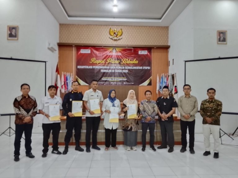 Rapat Pleno Terbuka Rekapitulasi Pemutakhiran Data Pemilih Berkelanjutan (PDPB) Triwulan II Tahun 2026 yang diselenggarakan KPU Kabupaten Purbalingga, Rabu (30/9/2026).