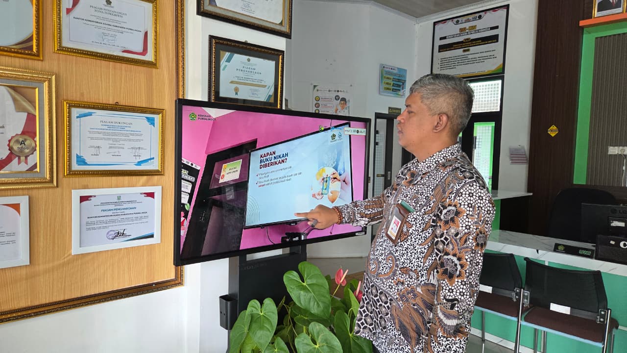Kantor Kementerian Agama Kabupaten Purbalingga terus berupaya menjaga kualitas pelayanan publik melalui briefing pagi petugas Pelayanan Terpadu Satu Pintu (PTSP), Rabu (2/9/2026).