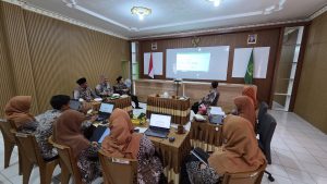 Kankemenag Purbalingga menggelar rapat persiapan FKP yang dipimpin Kepala Kantor Kemenag Kabupaten Purbalingga, H. Zahid Khasani, di Aula Galaksi, Rabu (7/10/2026).