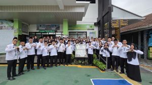prasasti penghargaan Tim Pembangunan Zona Integritas (PZI) WBK 2025