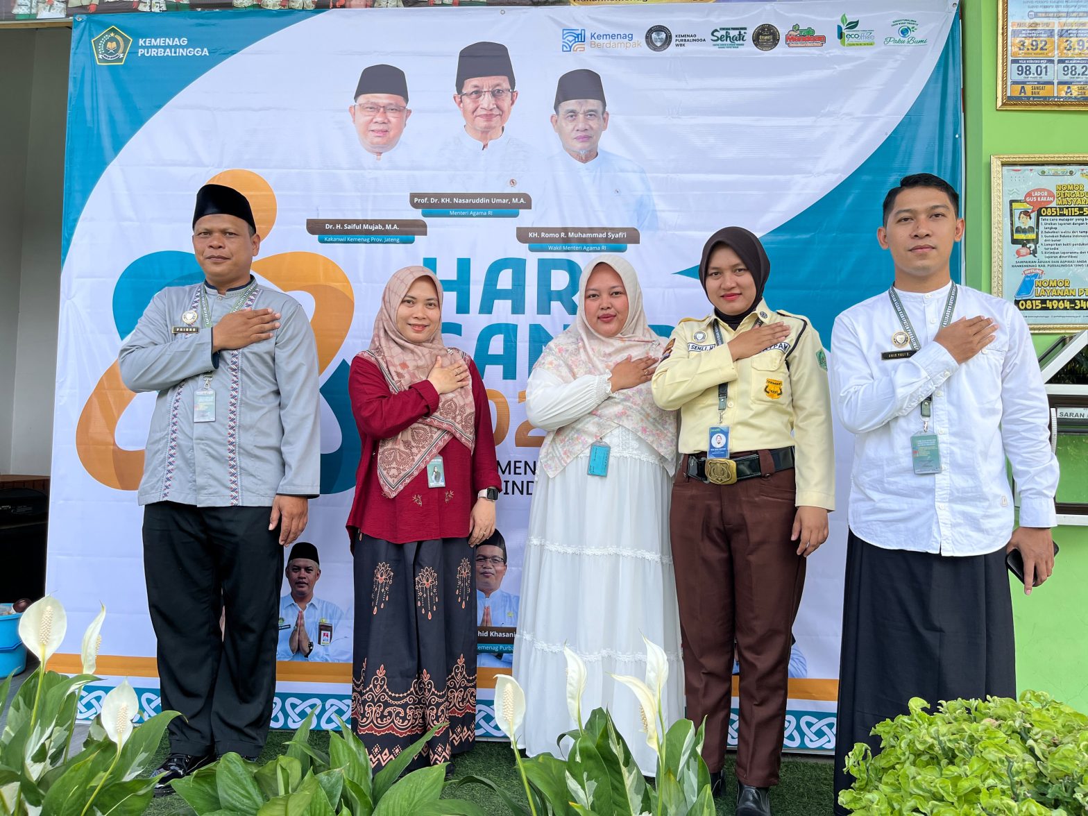 Briefing petugas PTSP Kemenag Purbalingga
