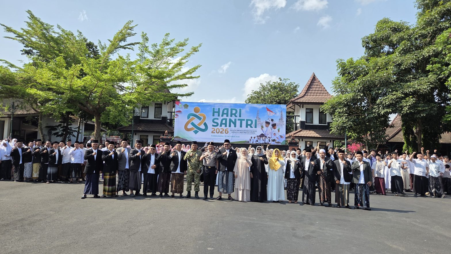 Kantor Kementerian Agama Kabupaten Purbalingga mengikuti Upacara Hari Santri Nasional (HSN) 2026 di Pendopo Dipokusumo Purbalingga, Kamis (22/10/2026).