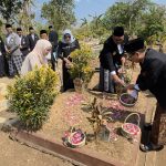 Sinergi Kemenag dan Pemkab Purbalingga Ziarah Makam  Kyai Cholil, Kenang Jasa Perjuangan Ulama di Hari Santri