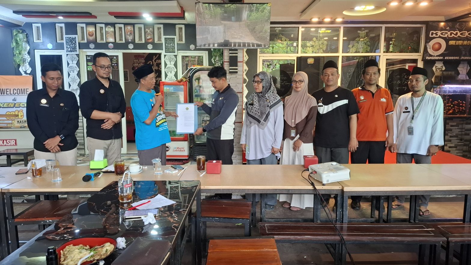 Pengukuhan Tim media kreatif KUA Kejobong