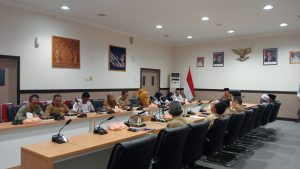 koordinasi lebih lanjut bersama Pemerintah Kabupaten dalam mempersiapkan peringatan Hari Santri Tahun 2026 di Ruang Rapat Bupati Purbalingga, Senin (19/10/2026).
